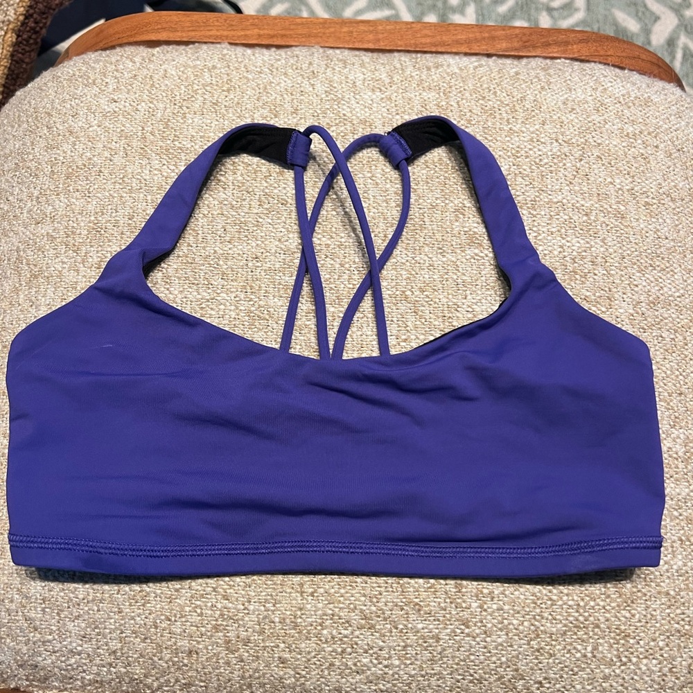 Lululemon sports bra